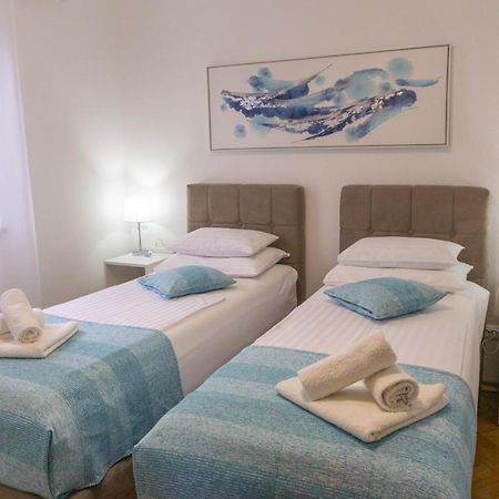 Apartment Jadran Malinska Exterior foto