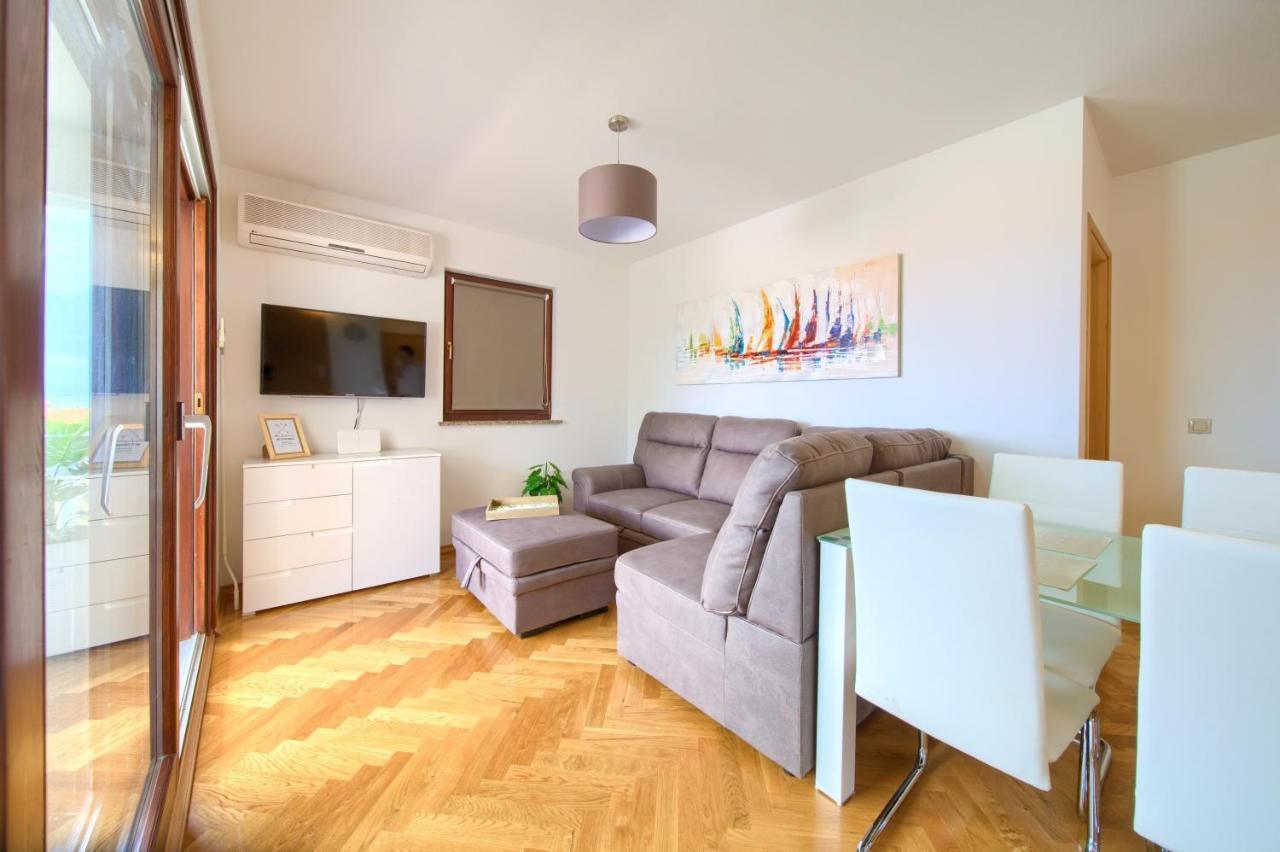 Apartment Jadran Malinska Exterior foto
